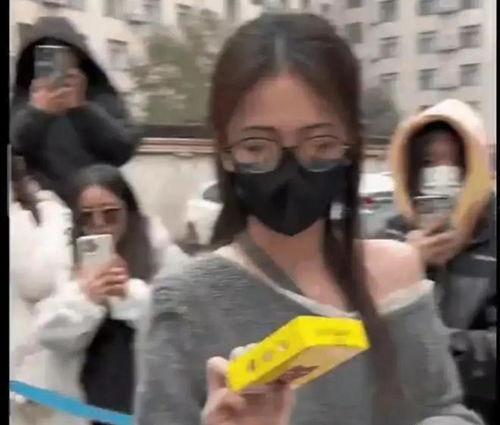 娱乐直播吃瓜爆料视频,直播吃瓜爆料，带你领略幕后真相